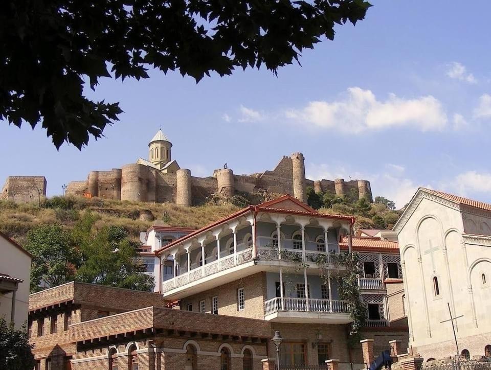 Hotel Q&B House Tiflis Exterior foto