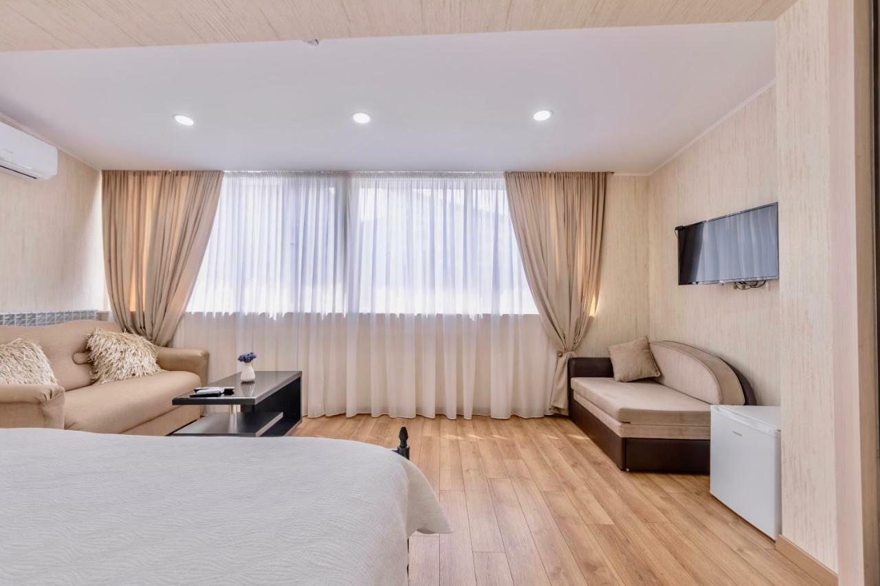 Hotel Q&B House Tiflis Exterior foto