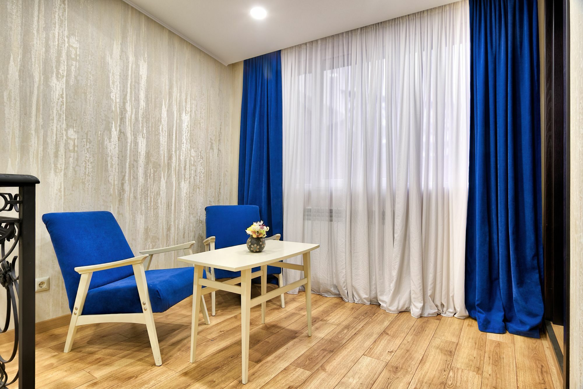 Hotel Q&B House Tiflis Exterior foto