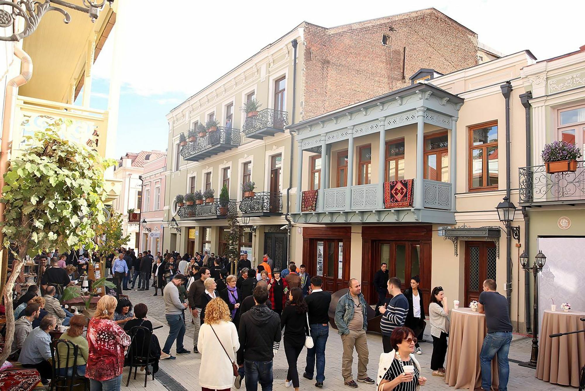 Hotel Q&B House Tiflis Exterior foto